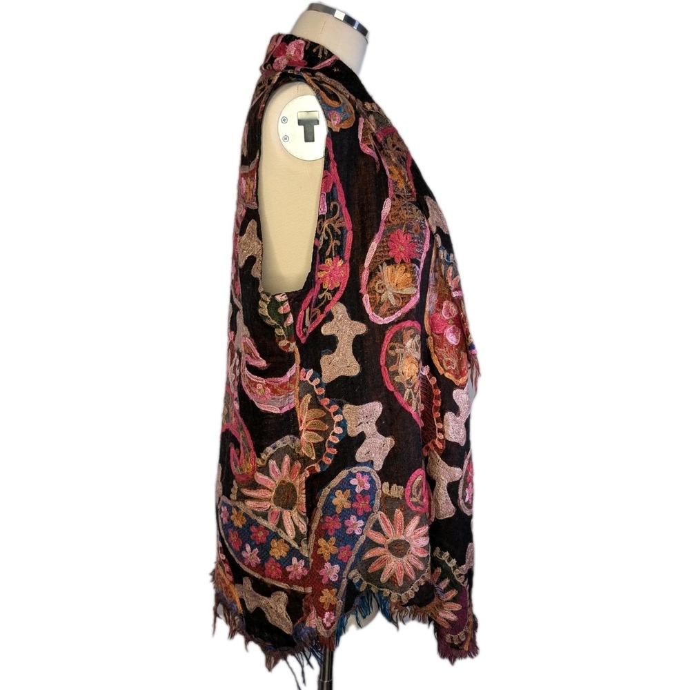 Anu 100% Wool Size Small Multi-Colored Embroidered Bohemian Styled Vest - Picture 4 of 6